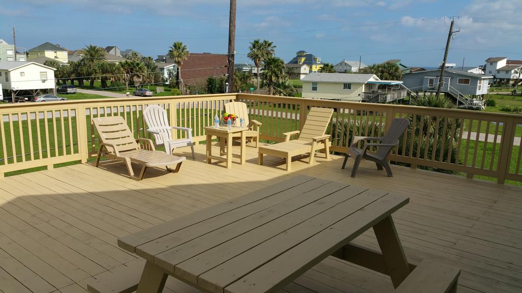 Private Beach -- Away From The Crowds - Ocean Views -Short Drive To Moody Gardens, Schlitter Bahn, Pleasure Pier Galveston Exterior foto